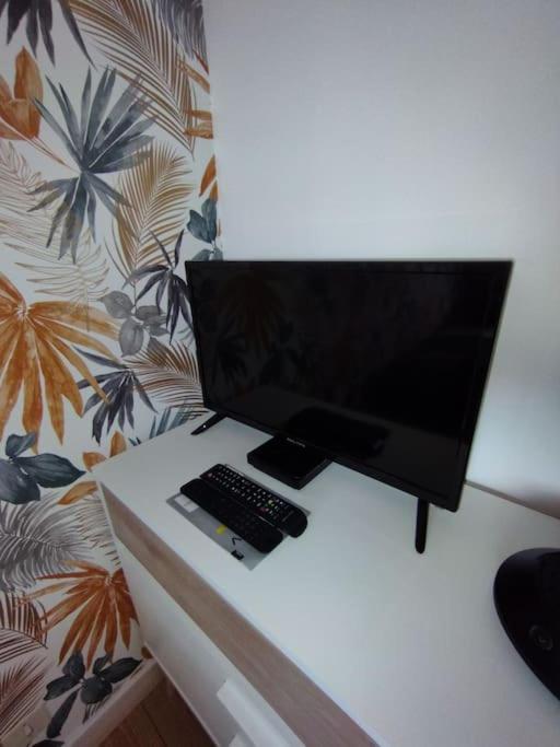 Le Ptit Nid De Louviers Tv/Fibre Apartment Exterior photo